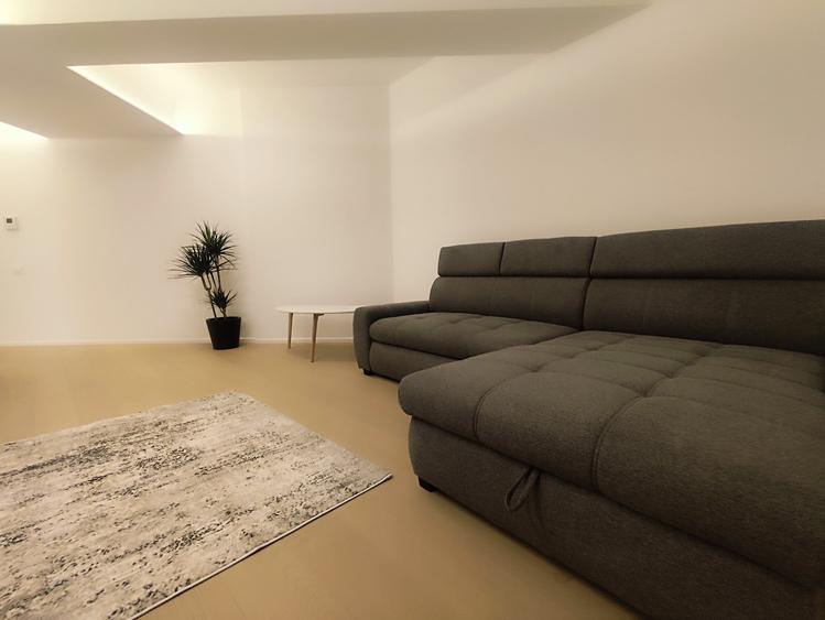 Apartament cu 3 camere decomandat în Cotroceni