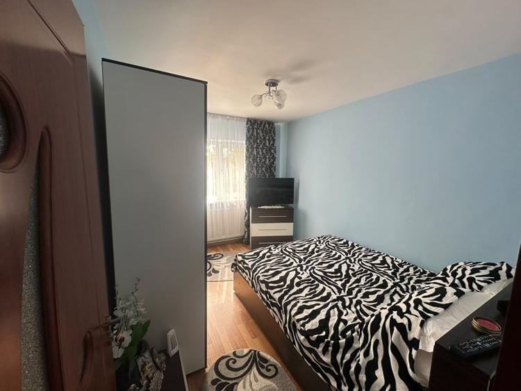Apartament 3 camere, 65,60 mp, zona Bailesti - 8