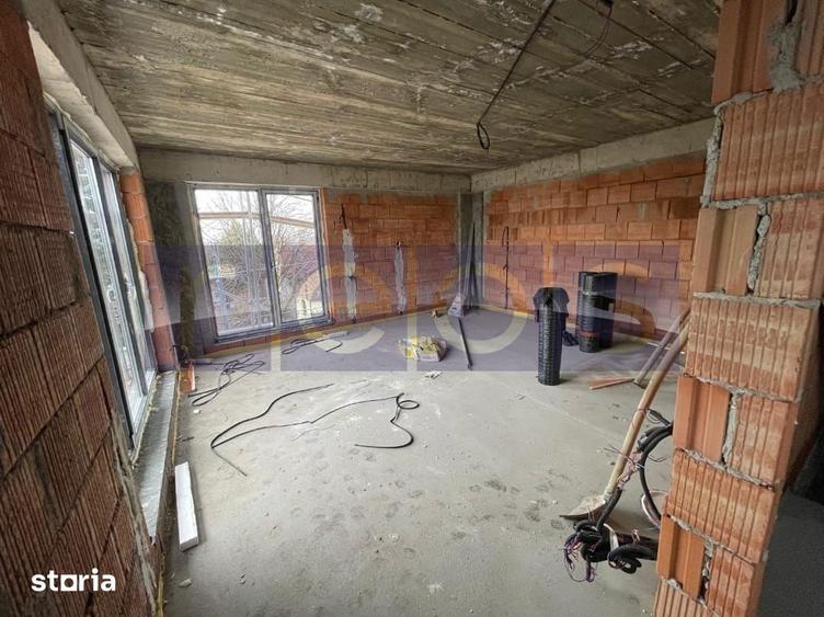 Casă cu 4 camere cu Teren 200 Mp în Străulești