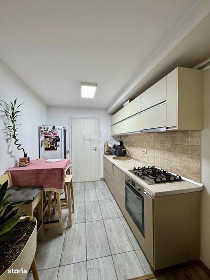Apartament cu 2 camere decomandat în Jiului