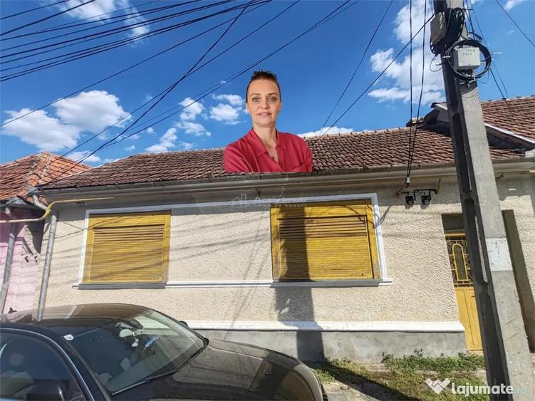 Casă cu 4 camere cu Teren 622 Mp în Central