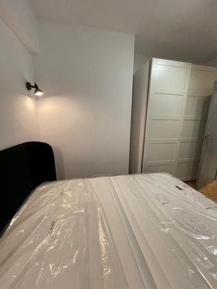 Apartament cu 4 camere decomandat, mobilat în P-ța Romană