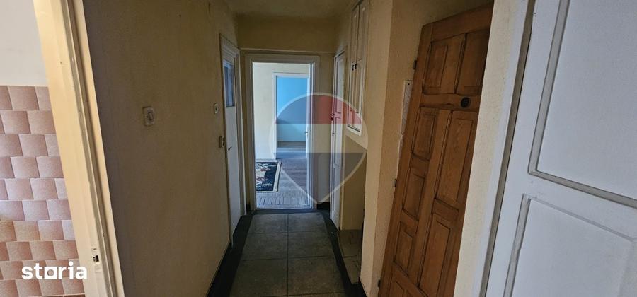 Apartament cu 2 camere în Parincea