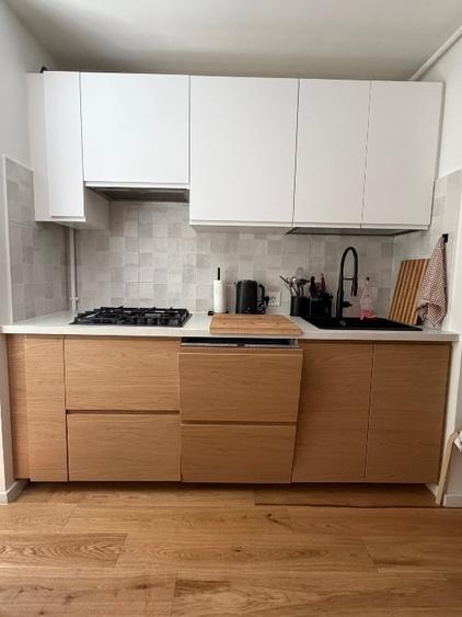 Apartament cu 2 camere decomandat, mobilat în Eroii Revoluției