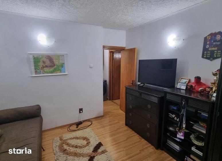Apartament cu 4 camere în Nicolina