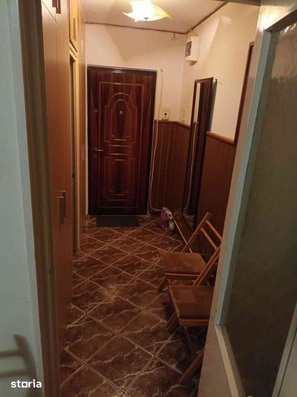 Apartament cu 2 camere semidecomandat în Mioriței