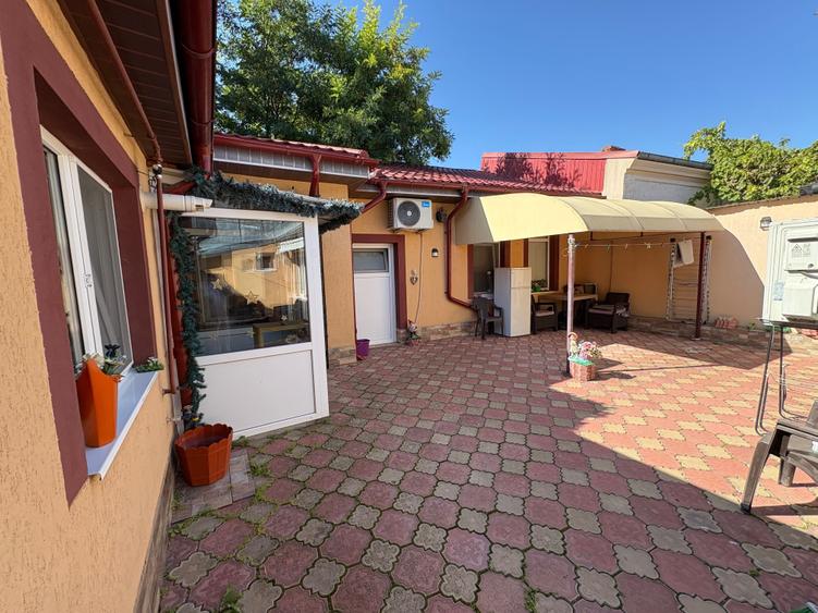 Casă cu 2 camere în Central