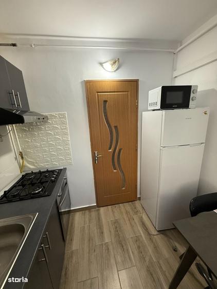 Apartament cu 2 camere decomandat în Exterior Vest