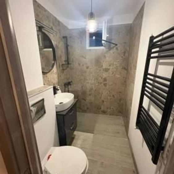 Apartament cu 2 camere decomandat în Drumul Taberei
