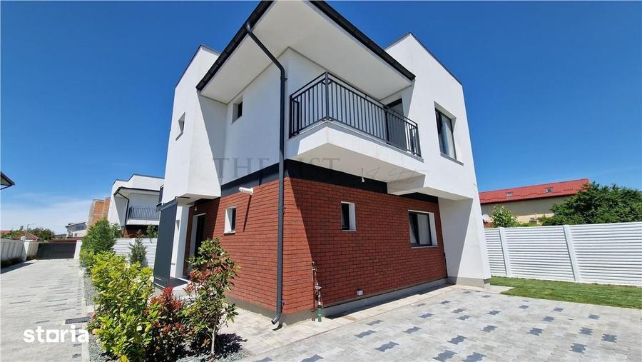 Casă cu 4 camere cu Teren 300 Mp în Odăi
