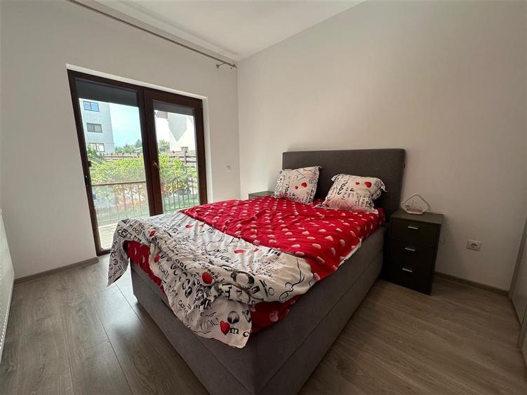 Apartament cu 3 camere decomandat în Valea Lupului