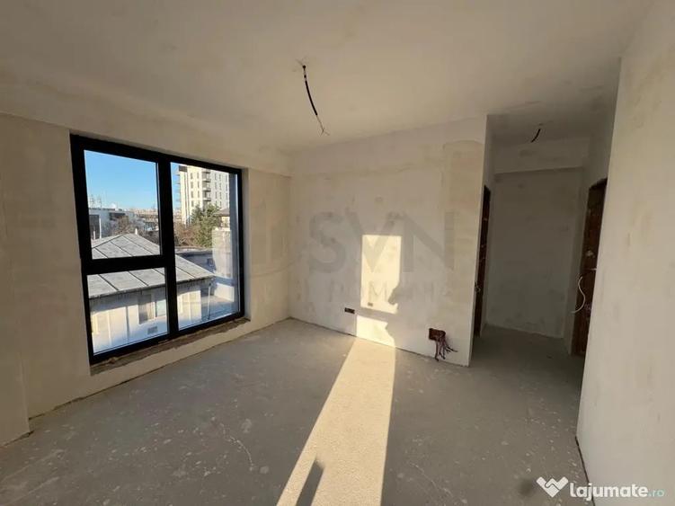 Apartament cu 3 camere decomandat în Aviației