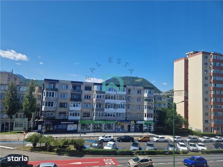 Apartament cu 2 camere decomandat în Astra