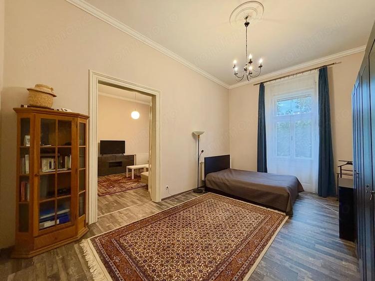 Apartament cu 3 camere decomandat în Sinaia