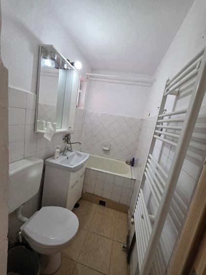 Apartament cu 2 camere semidecomandat în Dacia