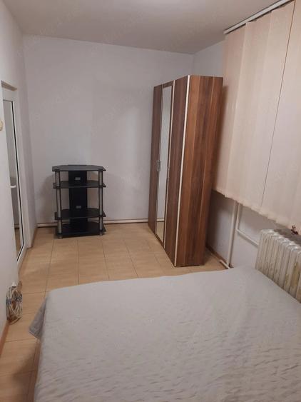 Apartament cu 2 camere semidecomandat în Șagului