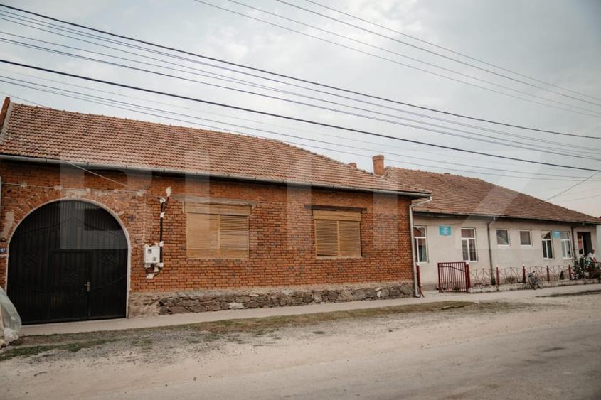Casă individuală cu 5 camere cu Canalizare în Lugoj
