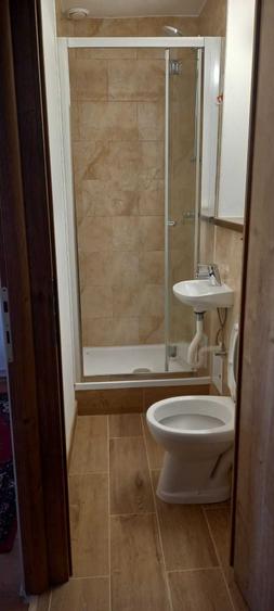 Apartament cu 3 camere decomandat în Răcădău