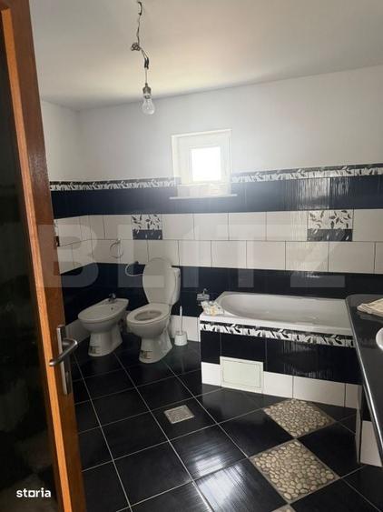 Casă cu 4 camere în Central