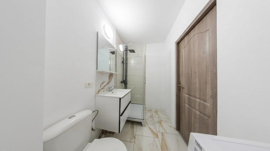 Apartament cu 2 camere decomandat în Podgoria