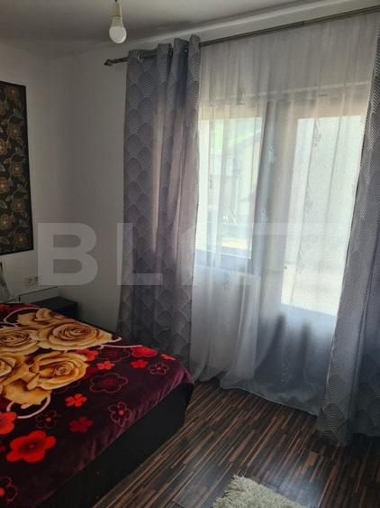 Casă individuală cu 9 camere cu Canalizare în Exterior Nord