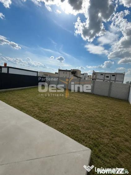 Casă cu 4 camere cu Teren 400 Mp în Central