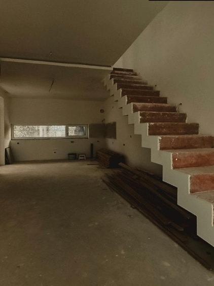 Casă individuală cu 4 camere cu Teren 390 Mp în Iris