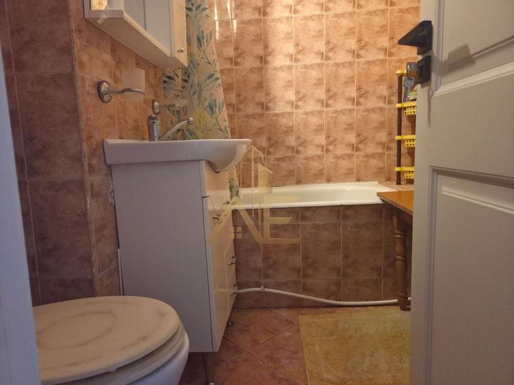 Apartament cu 2 camere semidecomandat, mobilat în Sud