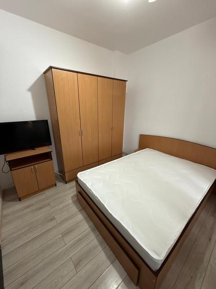 Apartament cu 2 camere semidecomandat în Militari