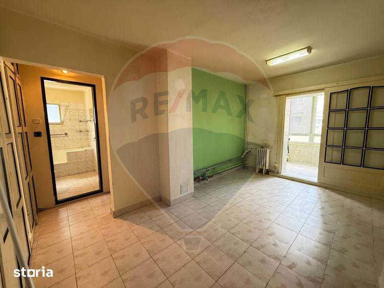 De vanzare apartament PB 2 camere , Etaj 3, Decebal - 1
