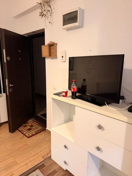 Apartament cu 3 camere în 9 Mai