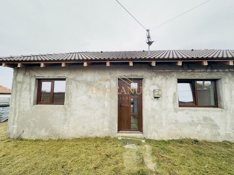 Casă individuală cu 3 camere cu Canalizare în Cornești