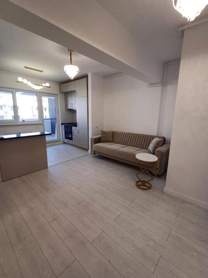 Apartament cu 2 camere decomandat, mobilat în Central