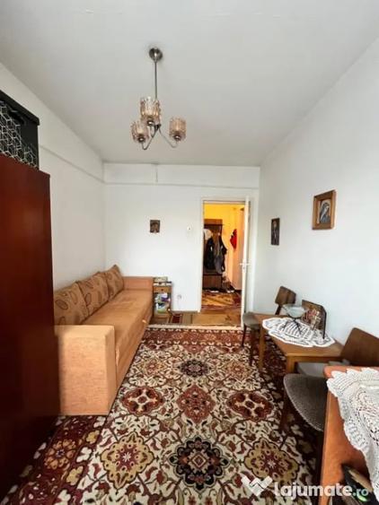 Apartament cu 3 camere decomandat în Rădăuți