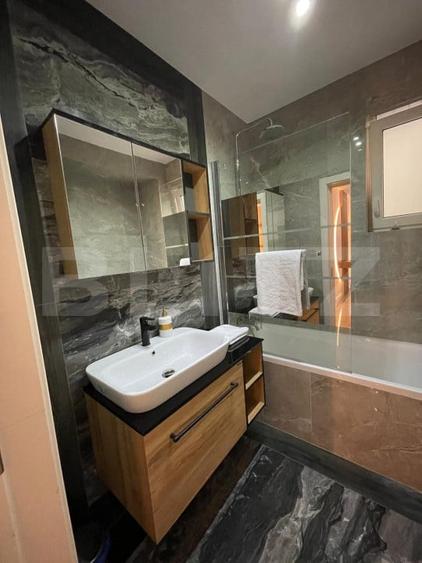 Apartament cu 3 camere decomandat, mobilat în Nord-Vest