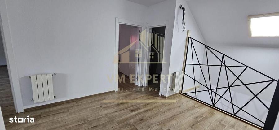 Casă cu 4 camere în Rucăr