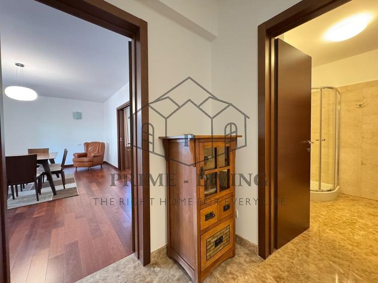 Apartament cu 4 camere decomandat, mobilat în Polonă