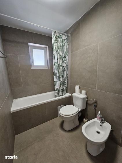 Casă cu 4 camere cu Teren 250 Mp în Ipotești