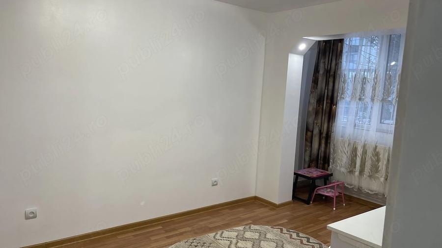 Apartament cu 4 camere decomandat în Vasile Alecsandri