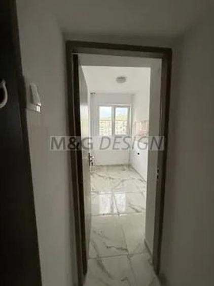 Apartament cu 2 camere semidecomandat în Girocului