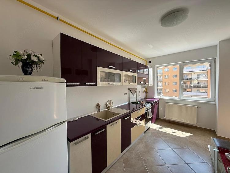 Apartament cu 2 camere decomandat în Pietroasa