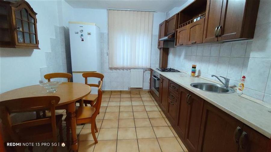 Apartament cu 2 camere decomandat în P-ța Mihai Viteazu
