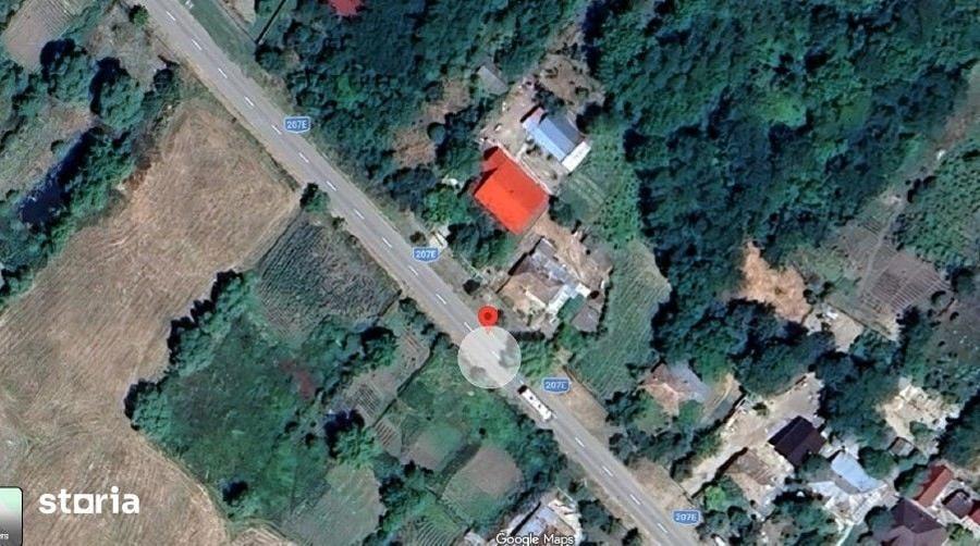 Casă cu 3 camere cu Teren 3633 Mp în Delești