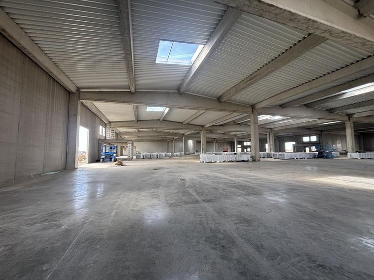 Spatiu de productie si depozitare 885 mp - 30