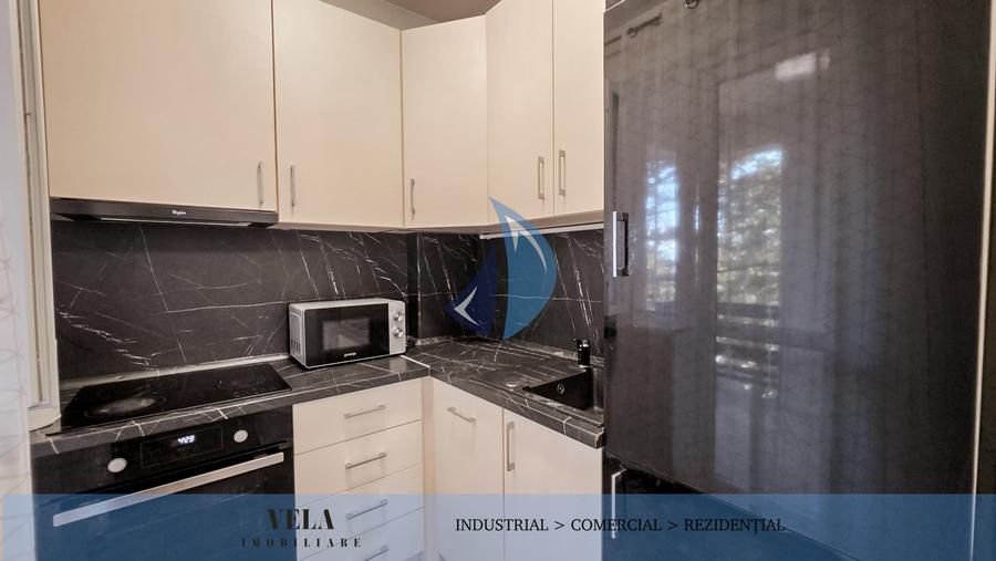 Apartament cu 3 camere decomandat în Semicentral