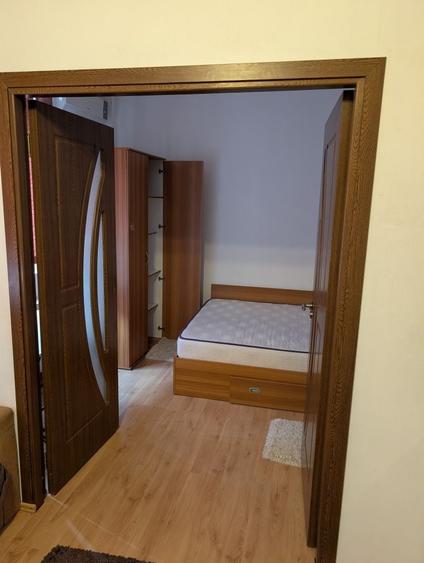 Apartament cu 2 camere semidecomandat în Titulescu