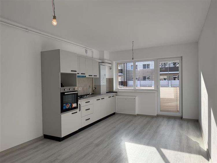 Apartament cu 2 camere decomandat în Sânpetru