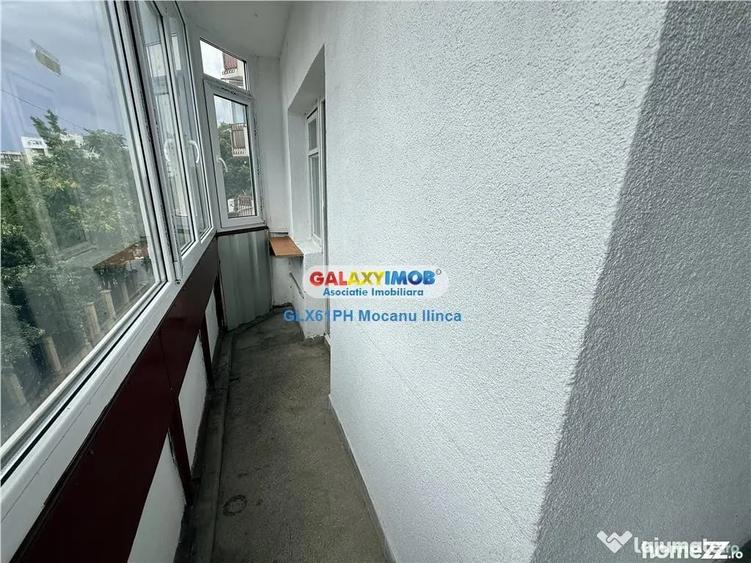 Apartament cu 3 camere decomandat în Republicii