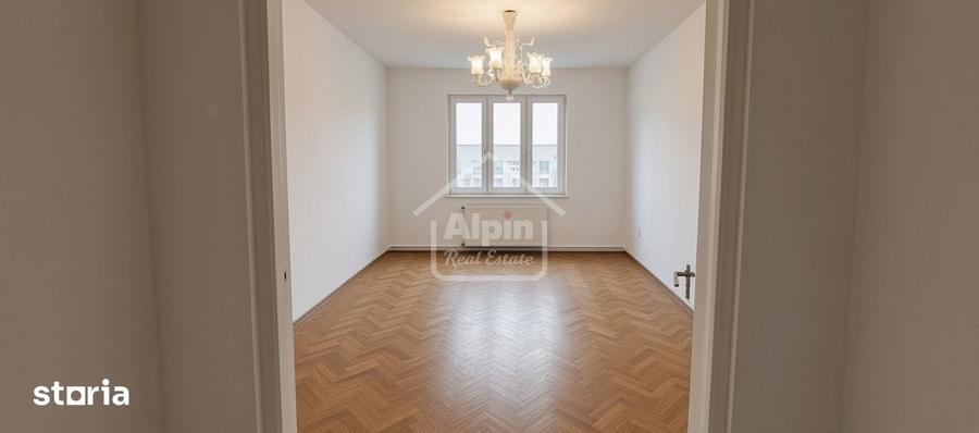 Apartament cu 3 camere în Astra