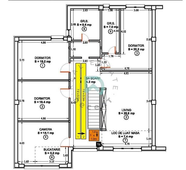 Apartament cu 4 camere decomandat în Brașovul Vechi